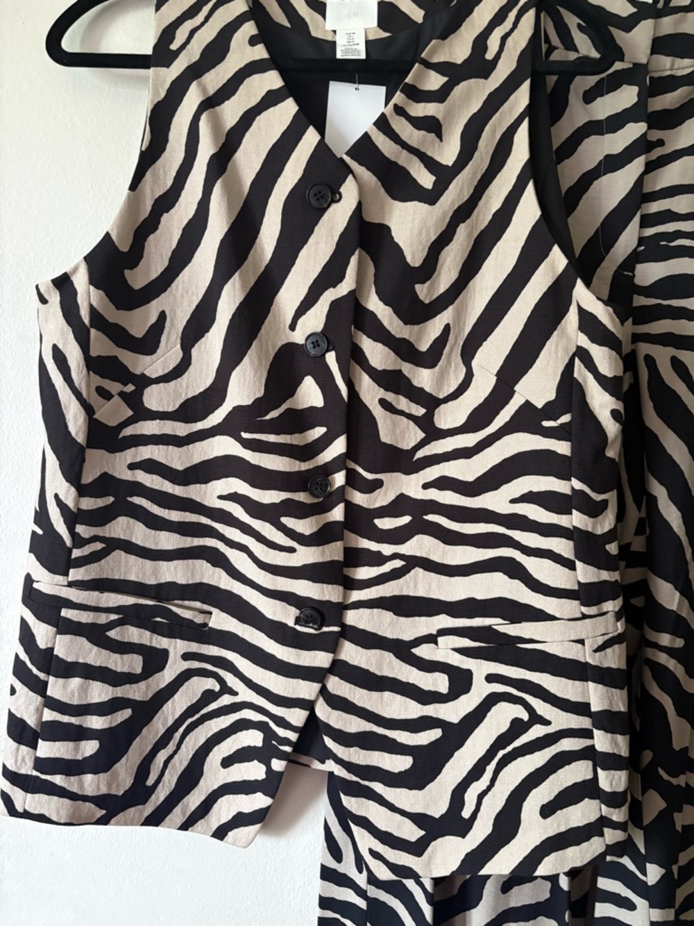 H&M Black and Cream Zebra Print Jacket - Picture 2 of 6